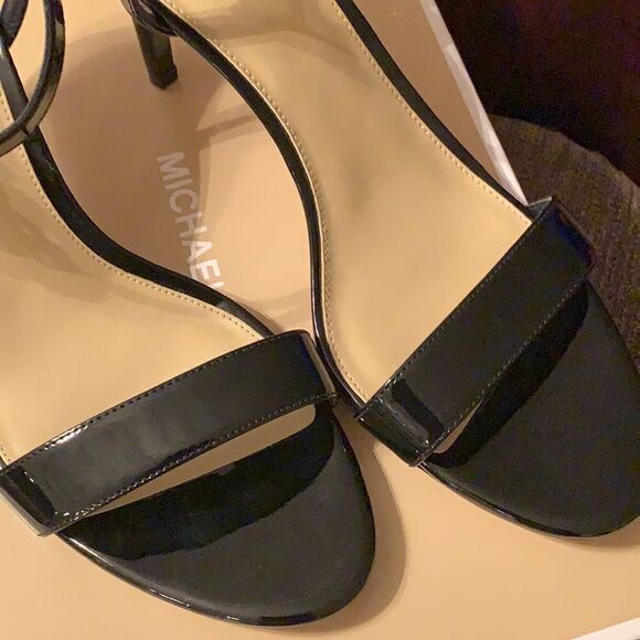 MICHAEL KORS SANDALS  - Picture 7 of 7